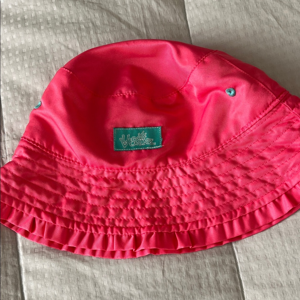UVSkinz Pink reversible Bucket Hat 2T